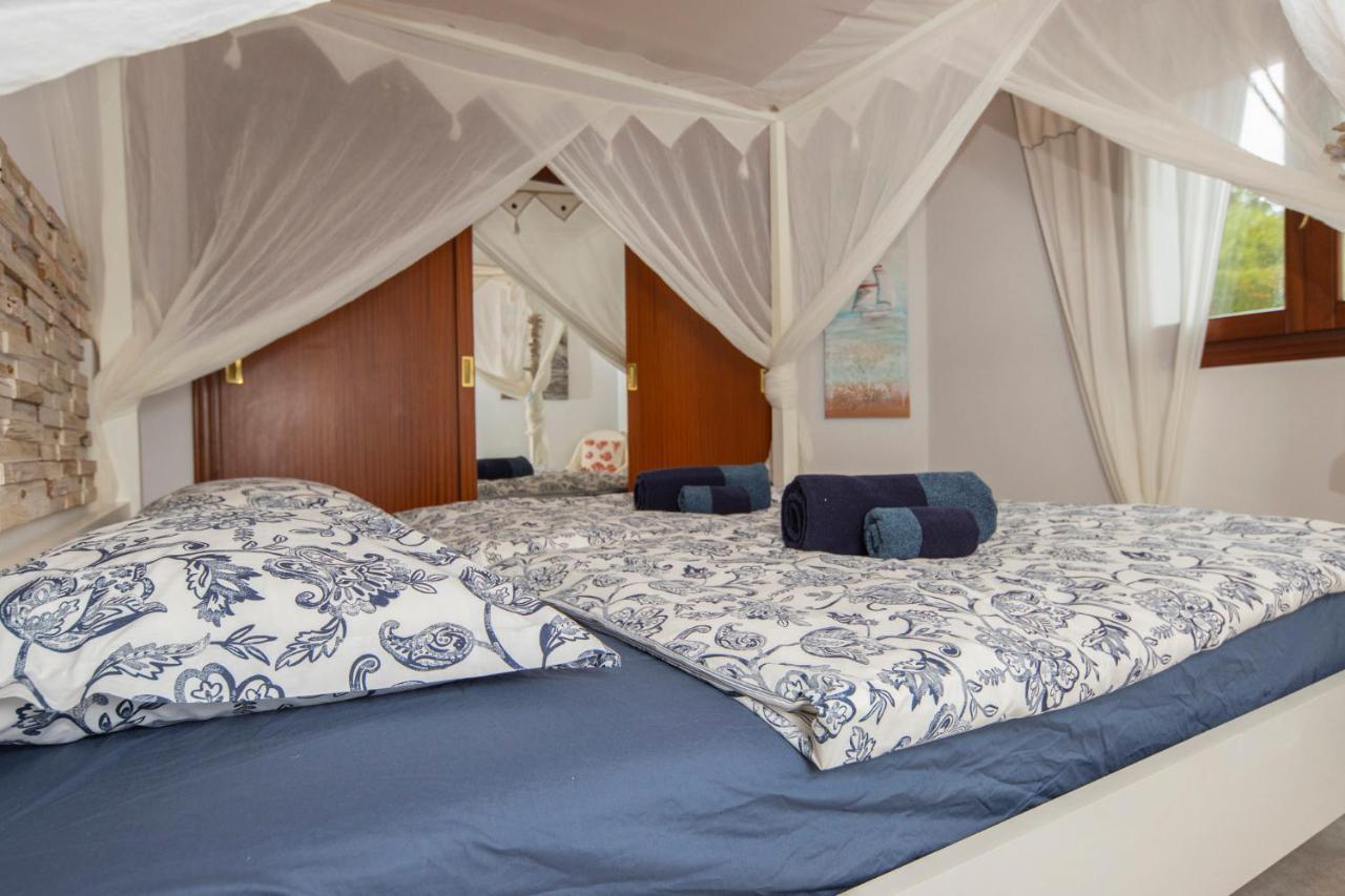 Alcudia Beach House ภายนอก รูปภาพ